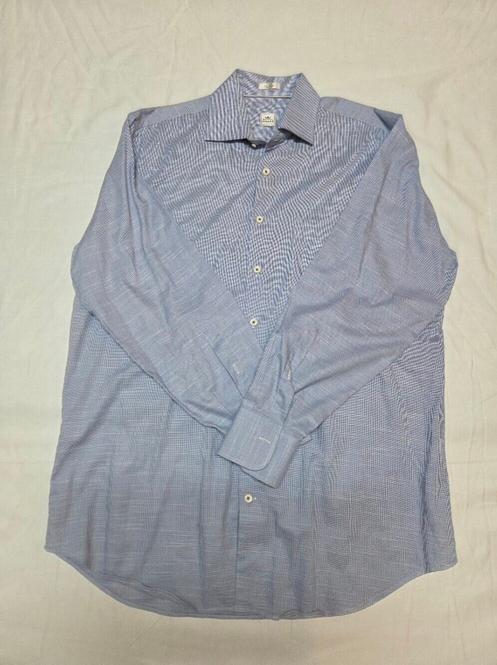 Men's Light Blue Textured Button-Up Shirt